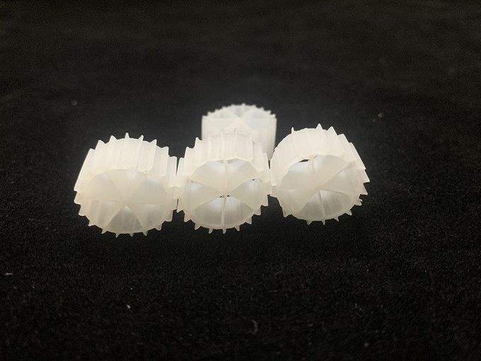 Y4 6 pokoi 16X10mm Plastikowy bioreaktor z ruchomym łóżkiem FDA 3