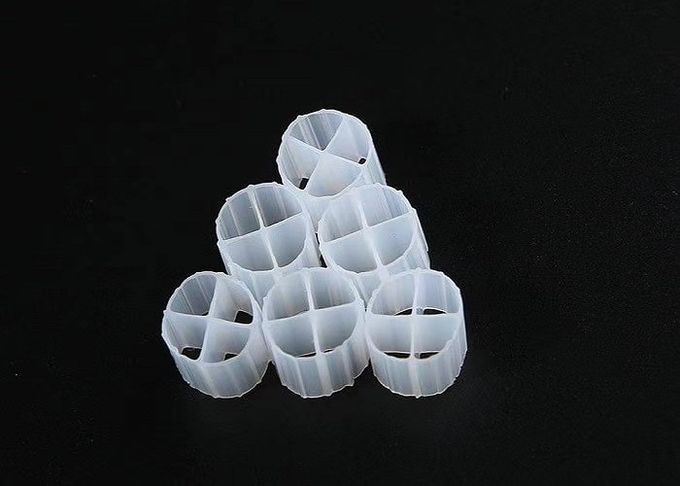 Biały beztlenowy filtr biologiczny z ruchomym złożem 25 x 4 mm 1